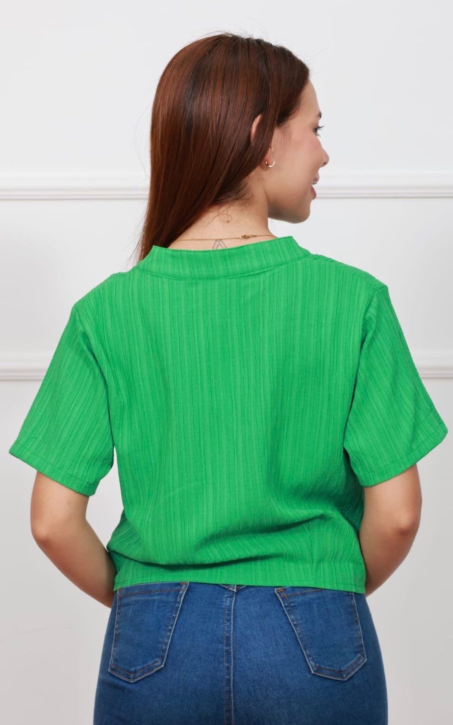 BLUSA VERDE NUDO | DELFIN ROSA